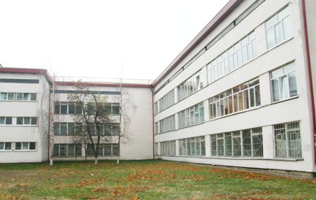 Социальный проект компании REHAU: установка современных окон в Киевской школе № 219